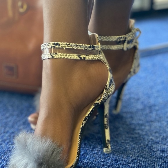 Trendy Heels - Picture 4 of 10